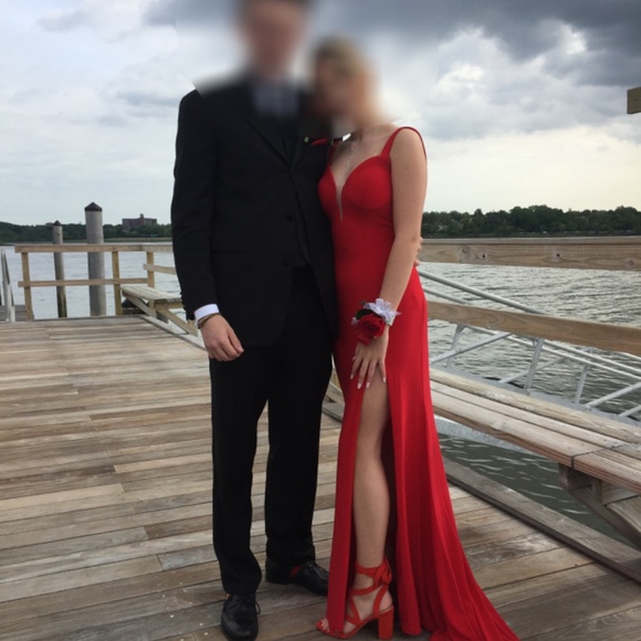 Red Prom Dress Size 8 - Picture 9 of 9